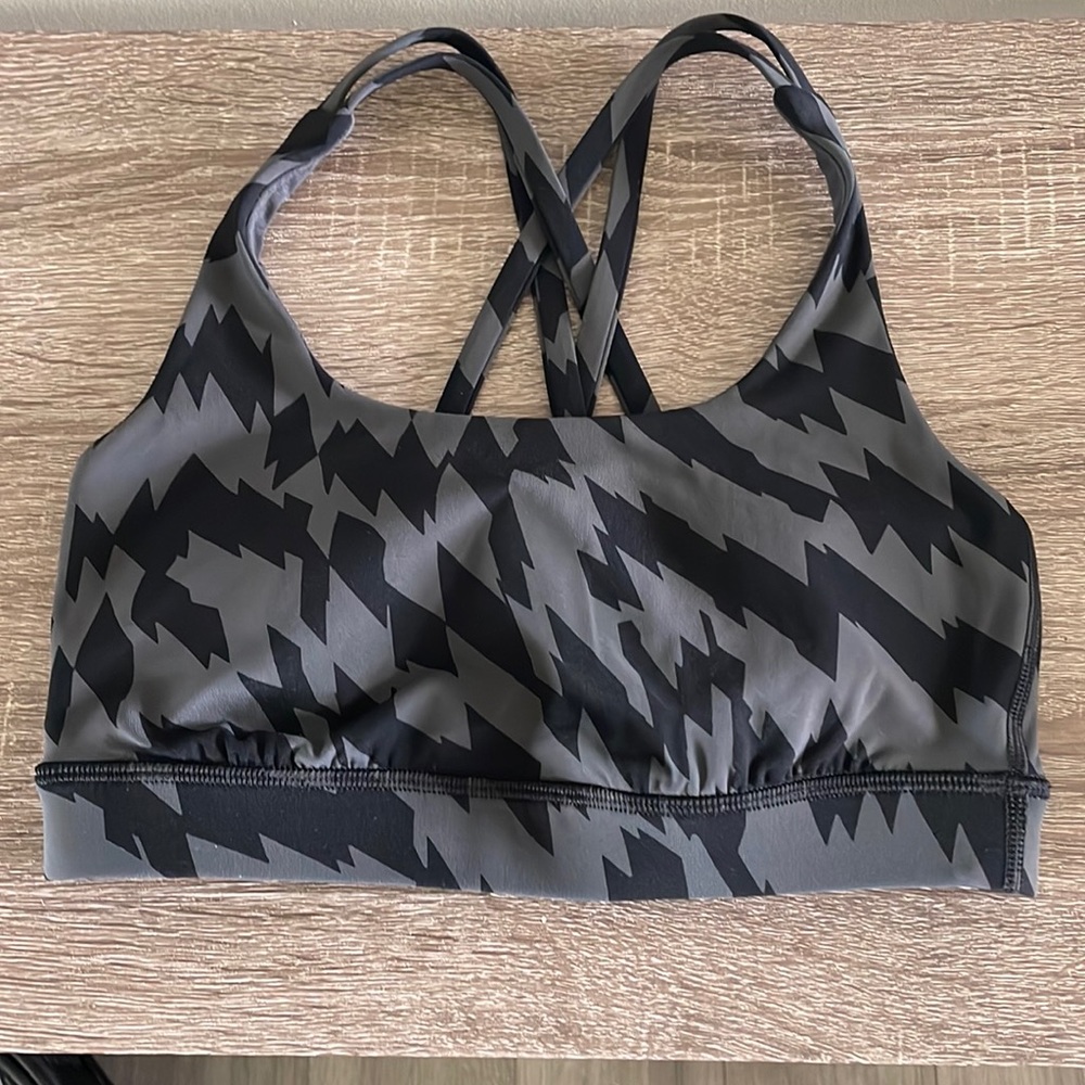 Size 4 lululemon bra